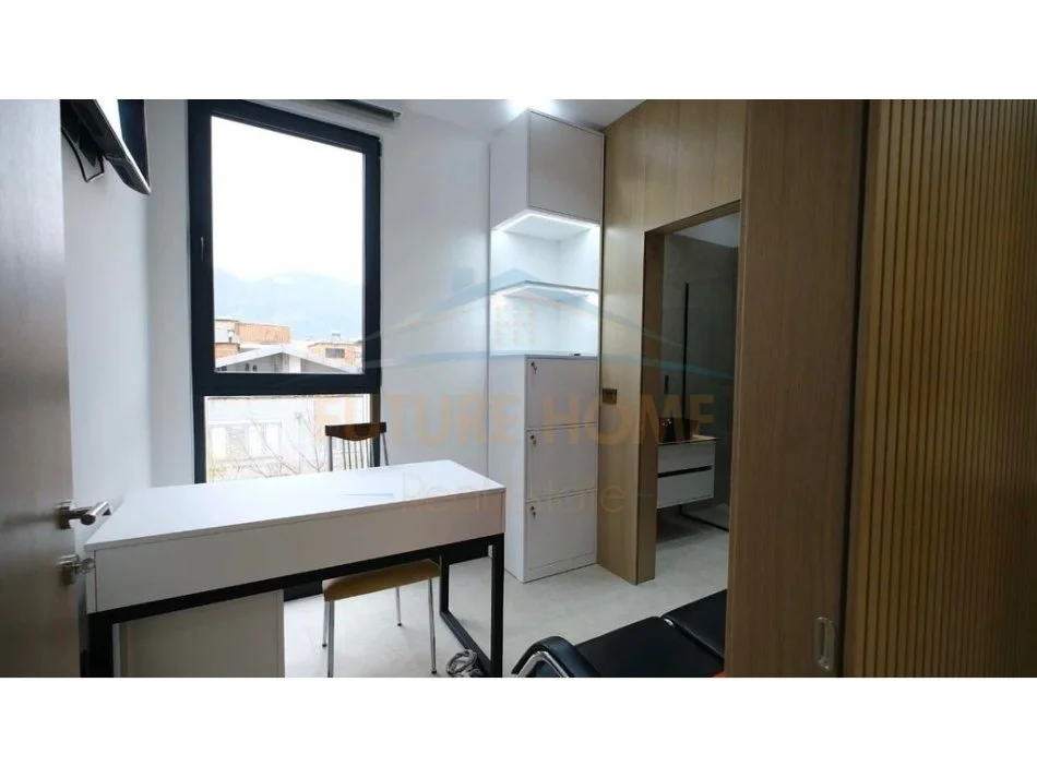 Tirane, shitet ambjent biznesi Kati 2, 106 m² 295.000 € (OXHAKU)