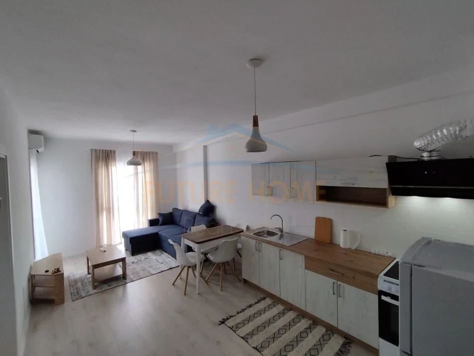 Tirane, jepet me qera apartament 1+1 Kati 9, 54 m² 350 € (UNIVERS CITY)  UNA51549