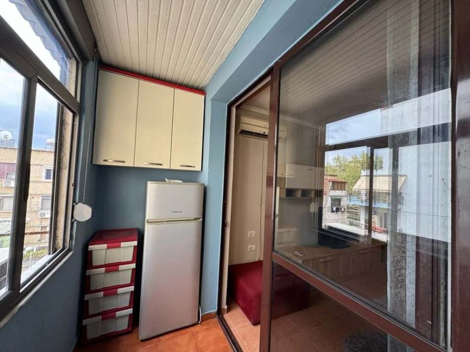 Tirane, jepet me qera 2+1 Kati 5, 60 m² 500 € (Rruga Ferit Xhajko,)