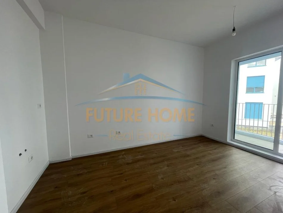 Tirane, shitet apartament 1+1+Ballkon Kati 3, 45 m² 68.500 € (Fresk)