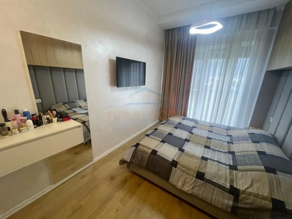 Tirane, jepet me qera apartament 1+1+Ballkon Kati 4, 60 m² 550 € (Jordan Misja)