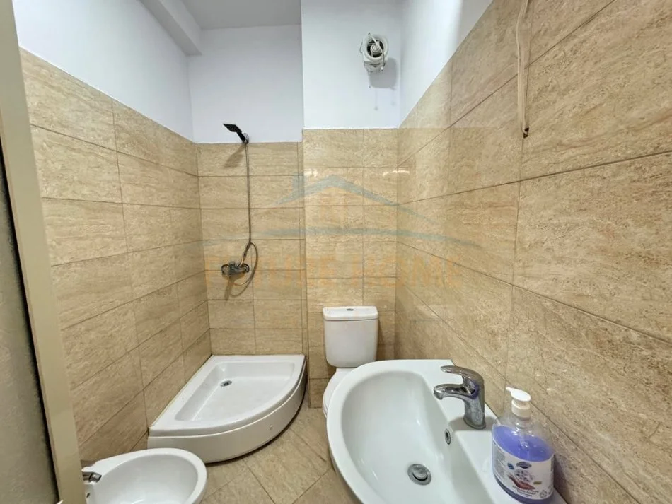 Tirane, shitet apartament 1+1+Ballkon Kati 6, 65 m² 95.000 € (Misto Mame)