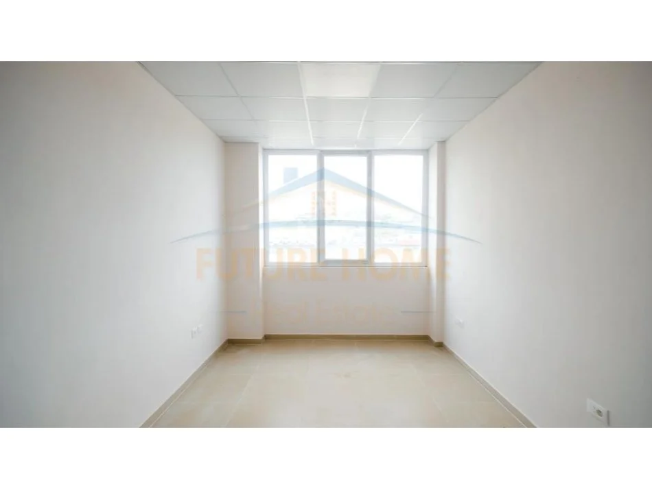 Tirane, jap me qera ambjent biznesi , (AUTOSTRADA TIRANE DURRES)