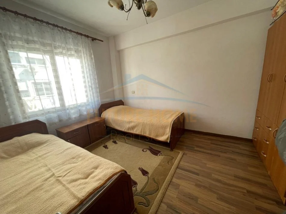 Durres, jepet me qera apartament 2+1 Kati 5, 80 m² 400 € (TATIMET,DURRES)