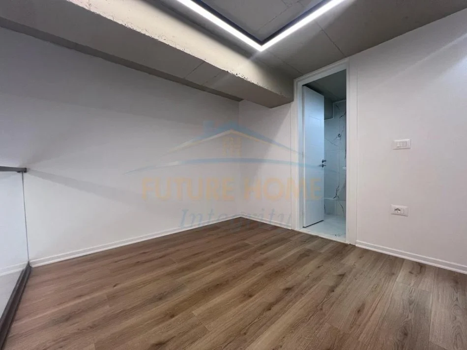 Tirane, jepet me qera apartament Dublex Kati 1, 140 m² 800 € (Porcelan)