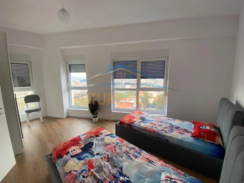 Tirane, jepet me qera apartament 2+1 Kati 7, 65 m² 500 € (Ali Dem)