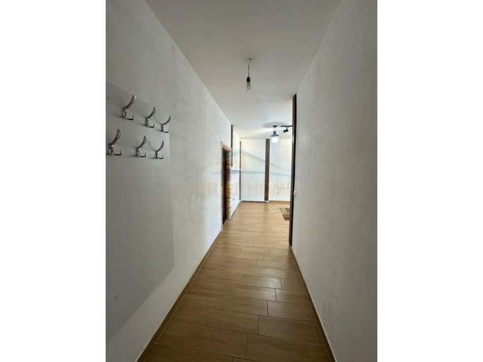 Durres, shitet apartament 1+1+Ballkon Kati 2, 59 m² 77.000 € (ZJARRFIKSJA)