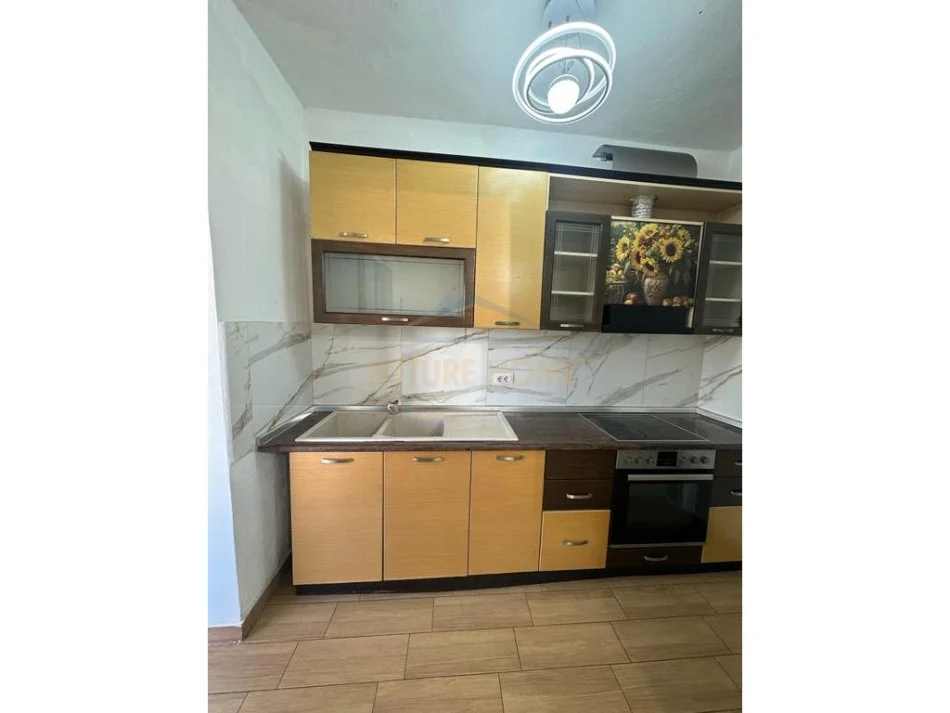 Durres, shitet apartament 1+1+Ballkon Kati 2, 59 m² 77.000 € (ZJARRFIKSJA)