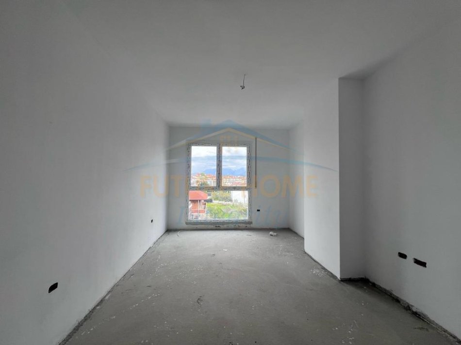 Tirane, shitet apartament 1+1 Kati 3, 69 m² 82.500 € (Paskuqan)