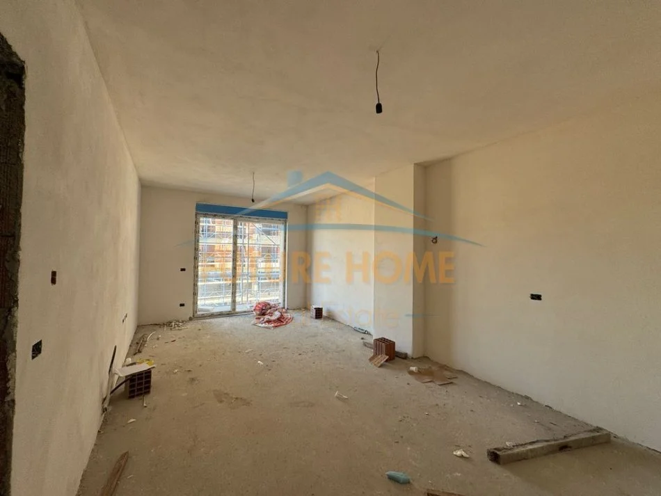 Tirane, shitet apartament 2+1+Ballkon Kati 2, 117 m² 199.000 € (Bulevardi i Ri)