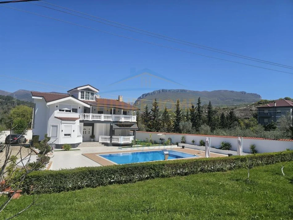 Tirane, shitet Vile 5+1 Kati 0, 315 m² 1.600.000 € (Ibe, Tirane)