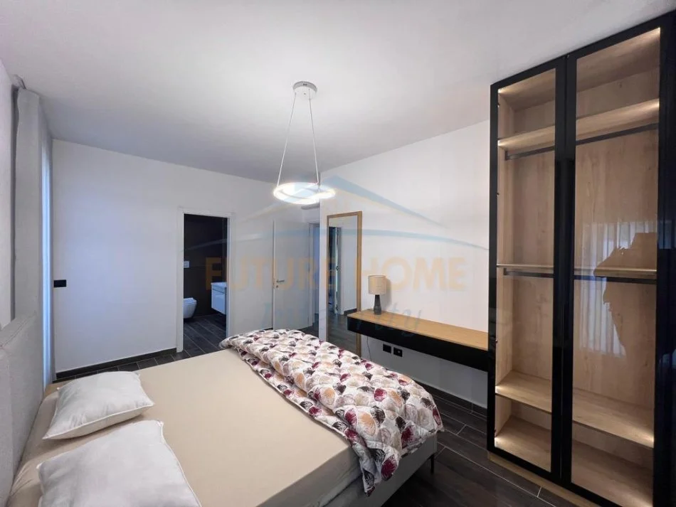 Tirane, jepet me qera apartament 2+1 Kati 2, 1.500 € (Sofia Hill Residence)