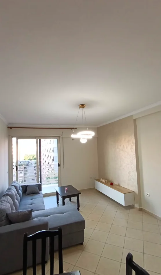 Tirane, jepet me qera apartament 1+1 , 74 m² 500 € (Delijorgji)