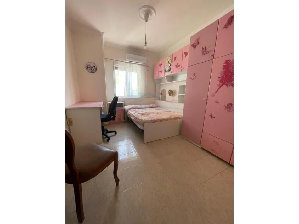 Tirane, jepet me qera apartament 2+1 Kati 9, 80 m² 600 € 