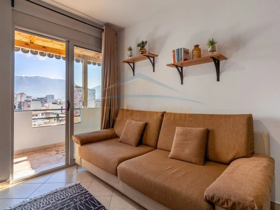 Tirane, shitet apartament 1+1 Kati 5, 59 m² 132.000 € (Pazari i Ri)