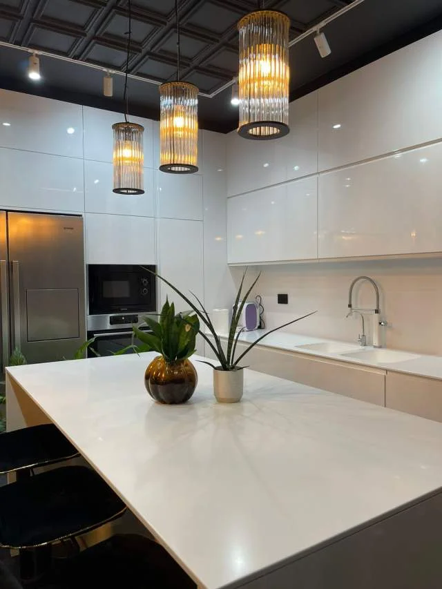 Tirane, shitet apartament 2+1 Kati 2, 250.000 Euro (Kopshti Zoologjik)