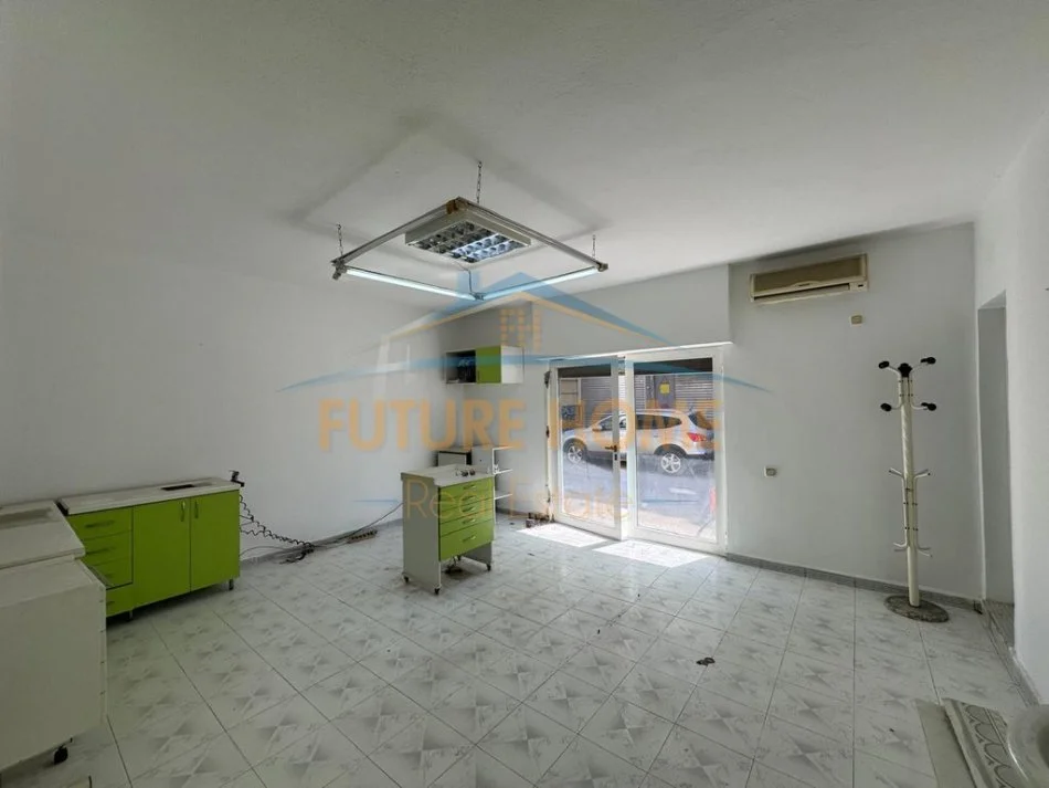 Tirane, shitet apartament 1+1+Aneks Kati 1, (Allias)