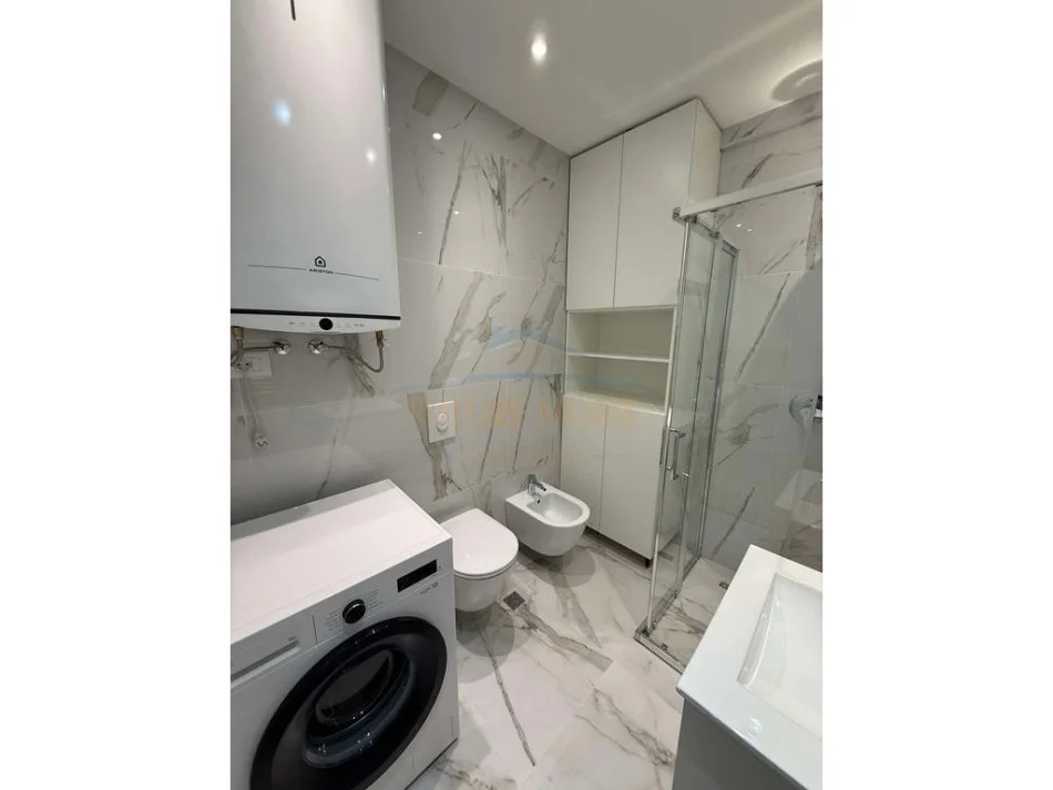 Tirane, jepet me qera 2+1+Ballkon Kati 7, 95 m² 800 € (RRUGA NEXHO KONOMI . TEODOR KEKO)