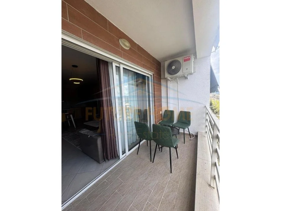 Tirane, shitet apartament 1+1 Kati 6, 70 m² 140.000 € (Rruga 5 Maji)