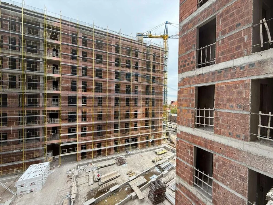 Tirane, shitet apartament 1+1 Kati 3, 60 m² 82.000 € (DOGANA)    UNA50421