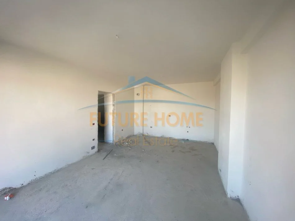 Tirane, shitet apartament 1+1 Kati 7, 75 m² 98.000 € (Yzberisht)