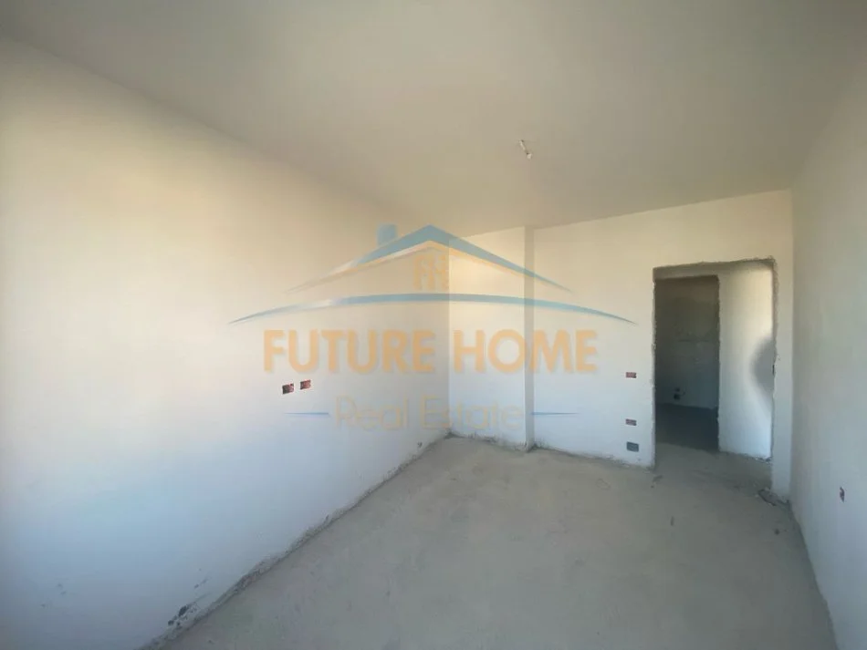 Tirane, shitet apartament 1+1 Kati 7, 75 m² 98.000 € (Yzberisht)