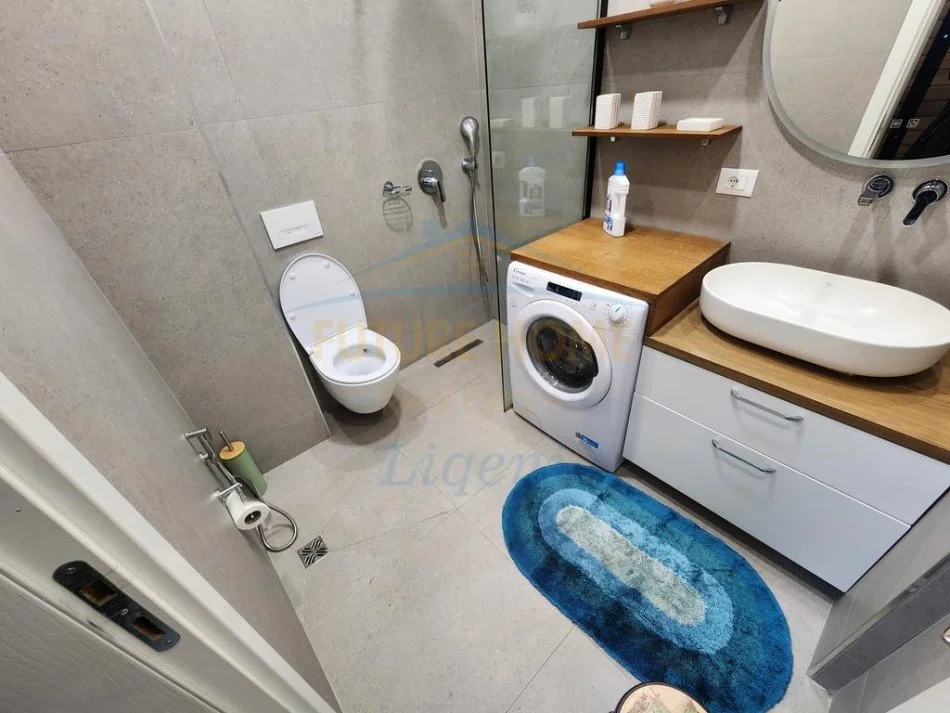 Tirane, jepet me qera apartament 2+1 Kati 6, 99 m² 1.000 € (Kodra e Diellit)
