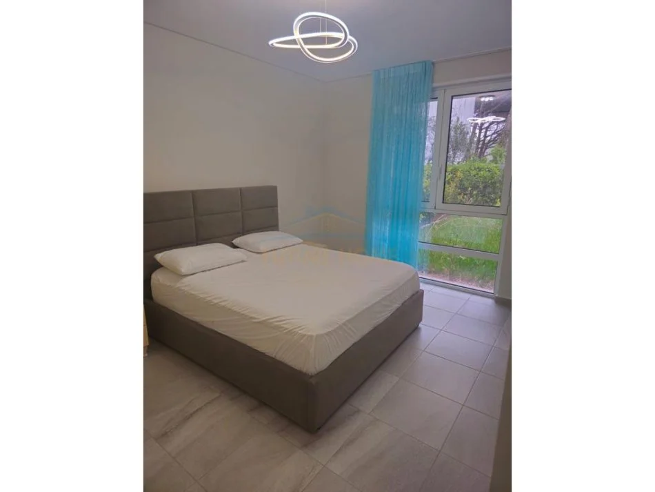 Durres, shitet apartament 2+1+Ballkon Kati 0, 90 m² 270.000 € (san pietro)