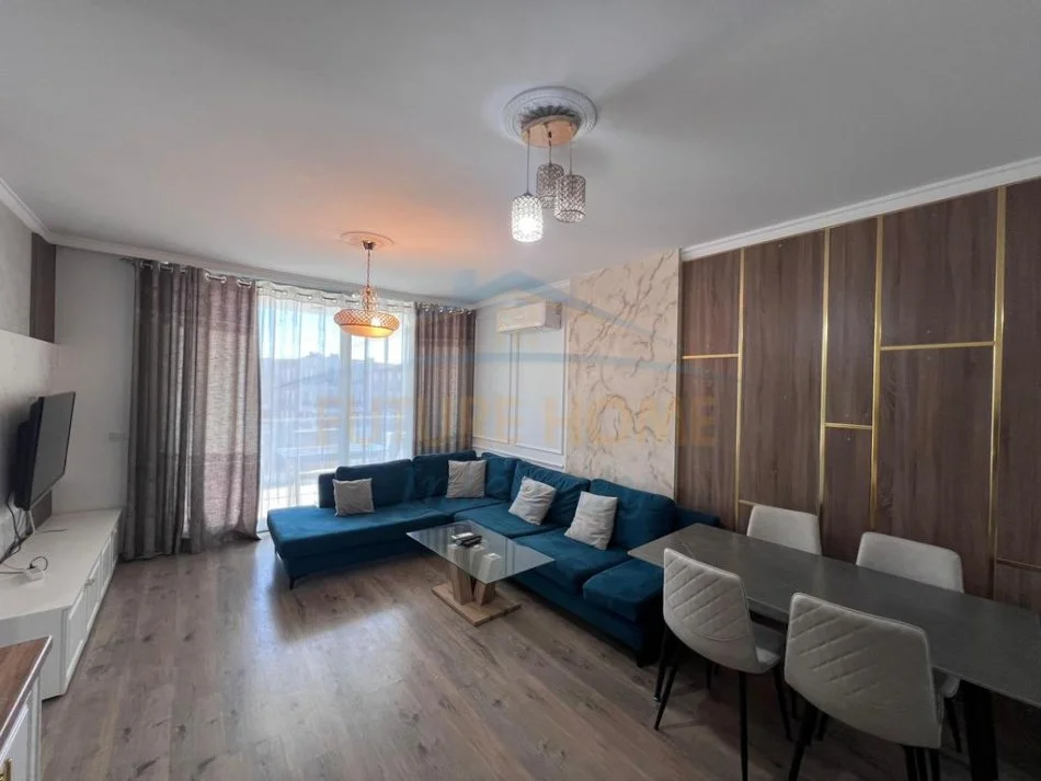 Tirane, jepet me qera apartament 2+1 Kati 6, 110 m² 700 € (Don Bosko)