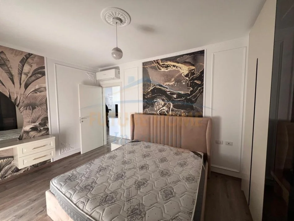 Tirane, jepet me qera apartament 2+1 Kati 6, 110 m² 700 € (Don Bosko)