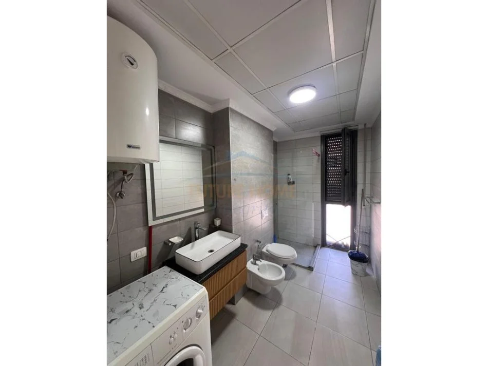 Tirane, jepet me qera apartament 2+1 Kati 6, 110 m² 700 € (Don Bosko)