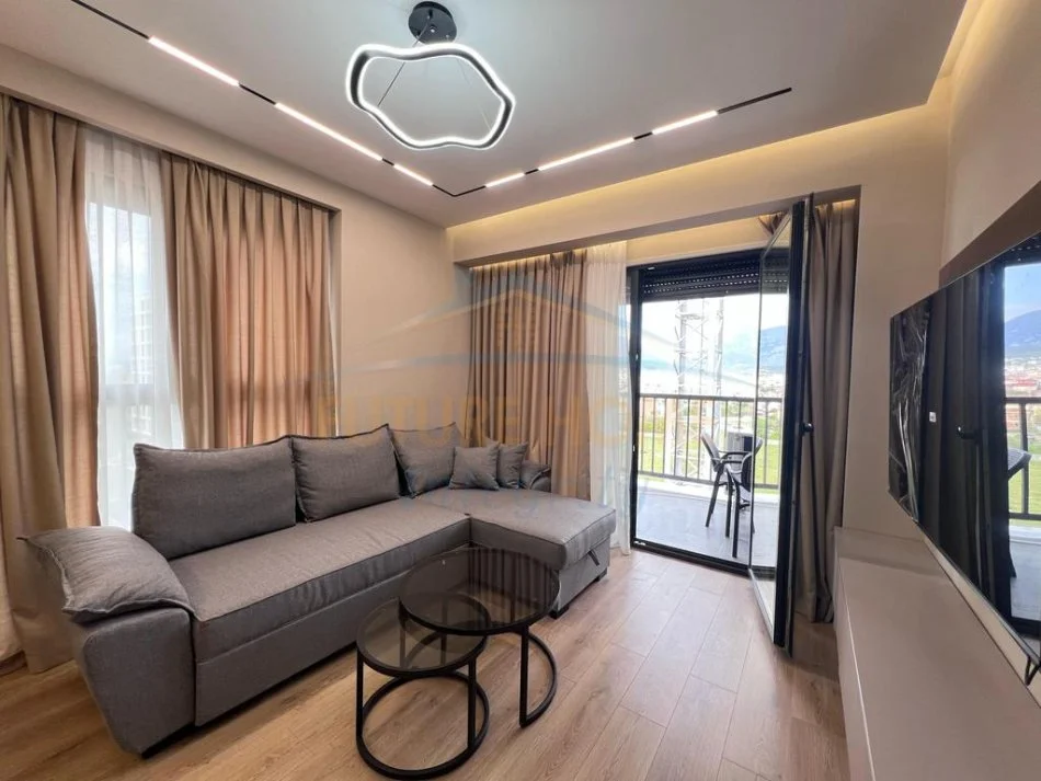 Tirane, jepet me qera apartament 1+1+Ballkon Kati 6, 67 m² 600 € (Jordan Misja)