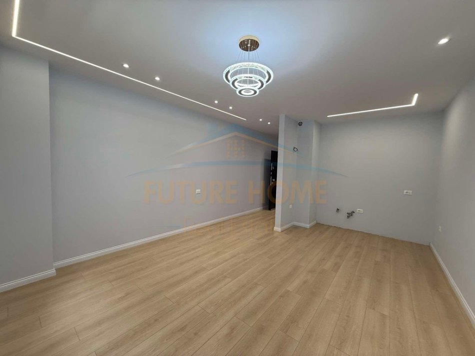 Tirane, shitet apartament 2+1 Kati 1, 92 m² 265.000 € (Myslym Shyri)