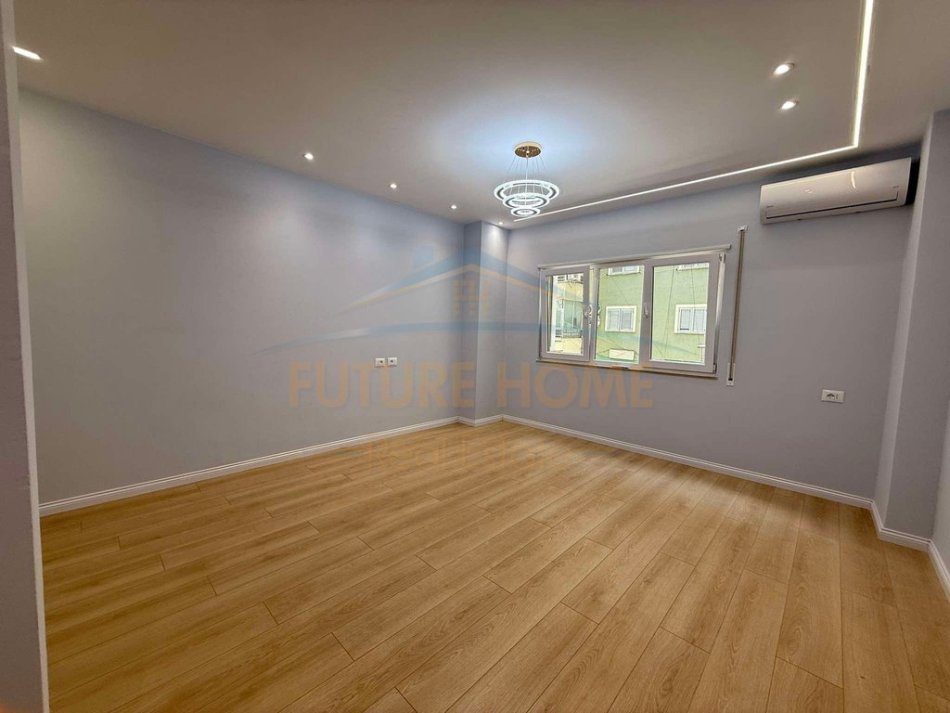 Tirane, shitet apartament 2+1 Kati 1, 92 m² 265.000 € (Myslym Shyri)