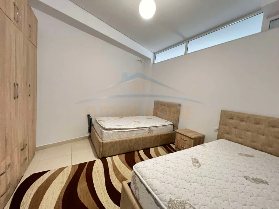 Tirane, jepet me qera apartament 2+1 Kati 6, 75 m² 586 € 