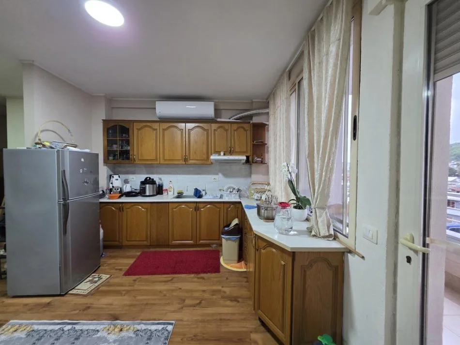 Tirane, shitet apartament 2+1 Kati 3, 104 m² 123.000 € (MISTO MAME TIRANE)