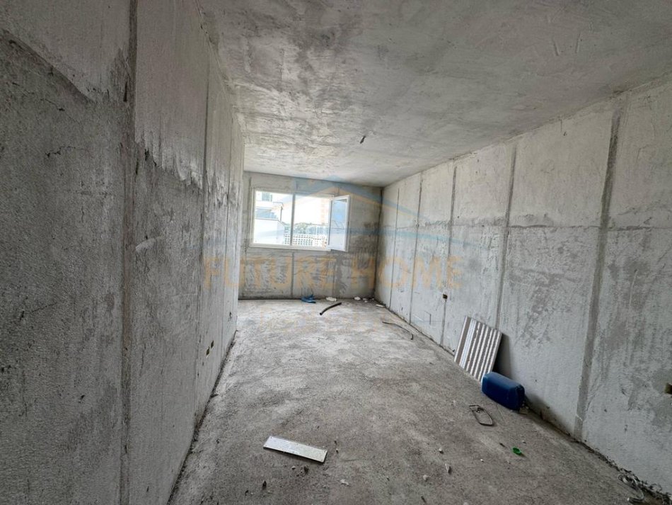 Durres, shitet apartament 2+1+Ballkon Kati 7, 100 m² 130.000 €