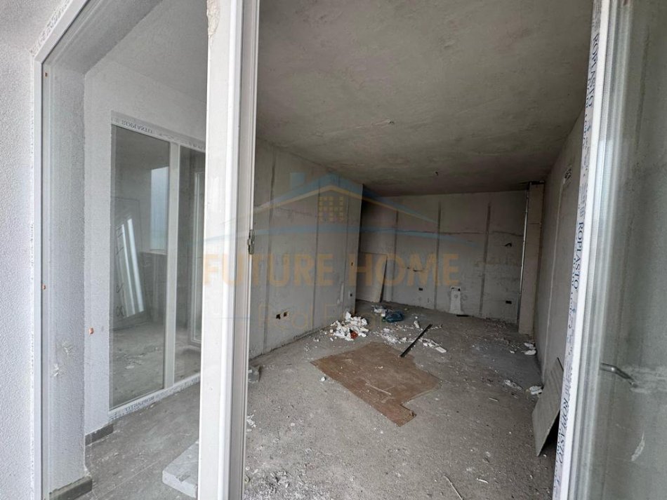 Durres, shitet apartament 2+1+Ballkon Kati 7, 100 m² 130.000 €