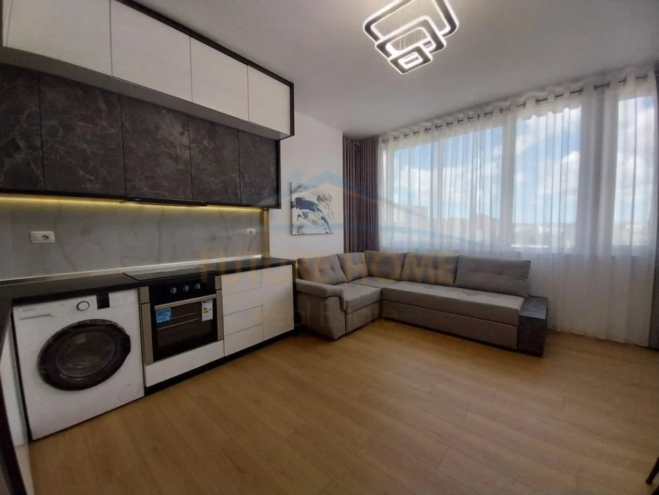 Tirane, shitet apartament 1+1 Kati 8, 57 m² 97.000 € (Rruga Dritan Hoxha)
