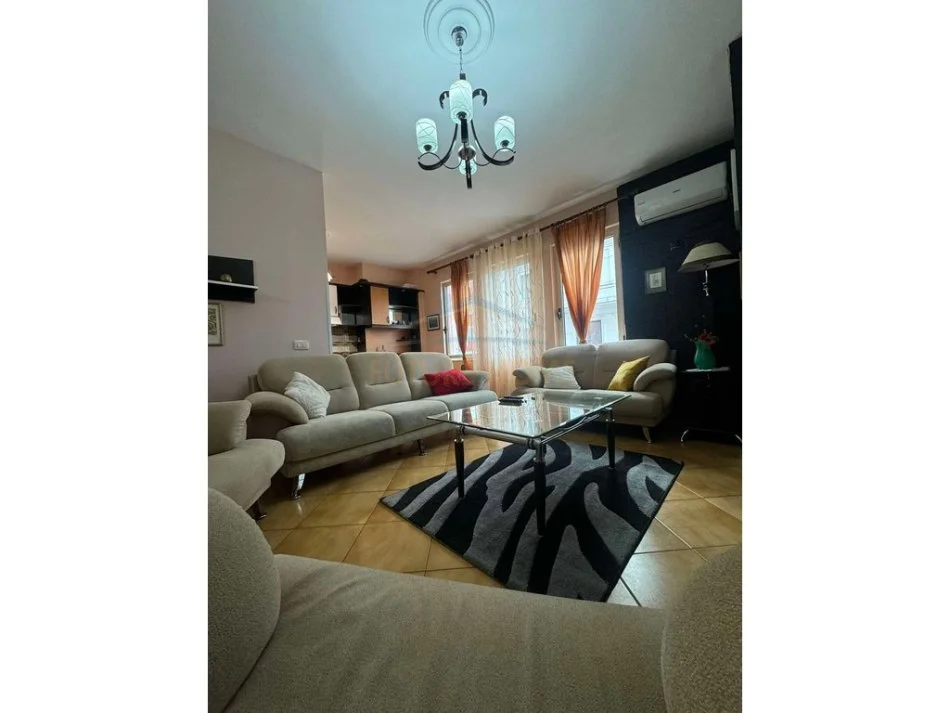 Tirane, jepet me qera 2+1 Kati 2, 96 m² 600 € (Kodra e Diellit)