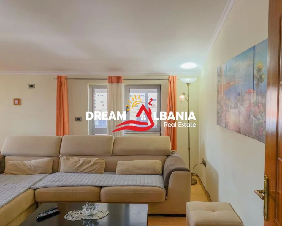 Tirane, jepet me qera apartament 2+1 Kati 4, 90 m² 700 € (21 Dhjetori)