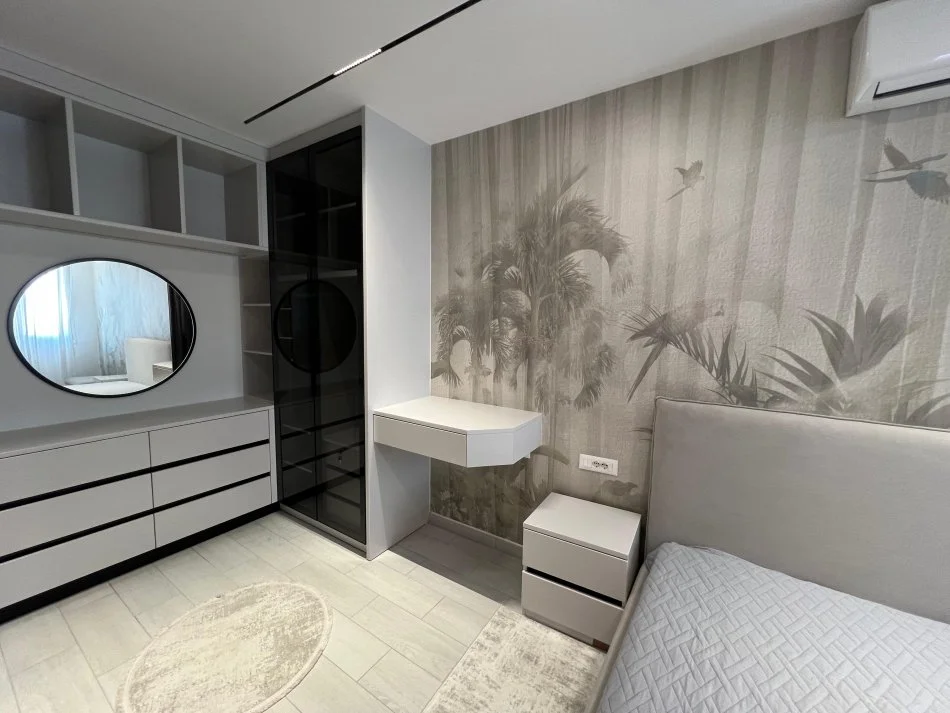 Tirane, jepet me qera apartament 1+1 Kati 9, 72 m² 650 € (rruga Feizi Himzo)