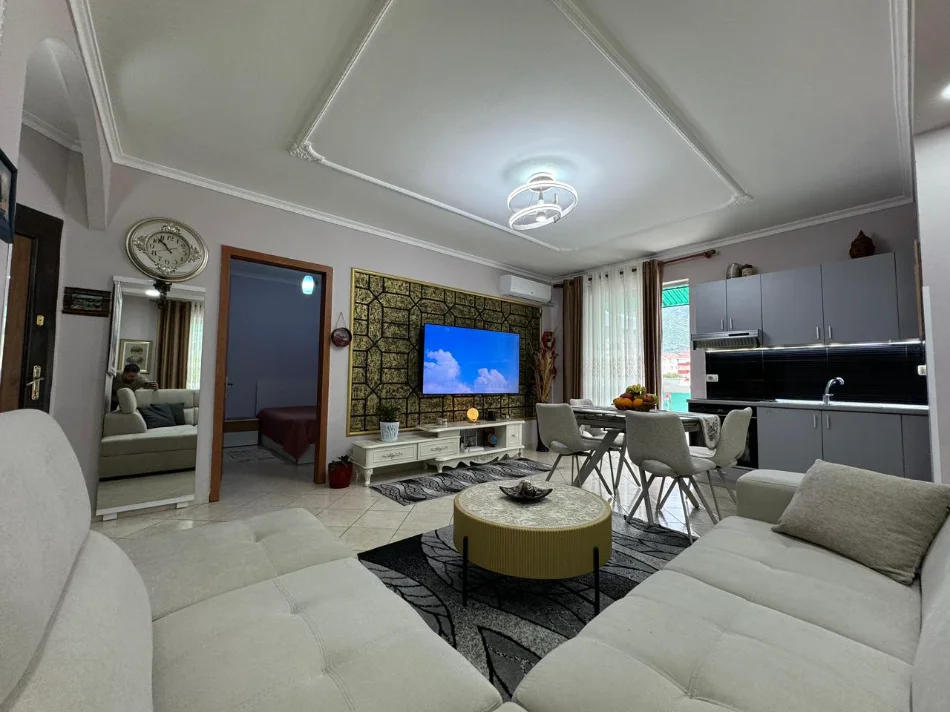 Tirane, shitet apartament 2+1 , 78 m² 