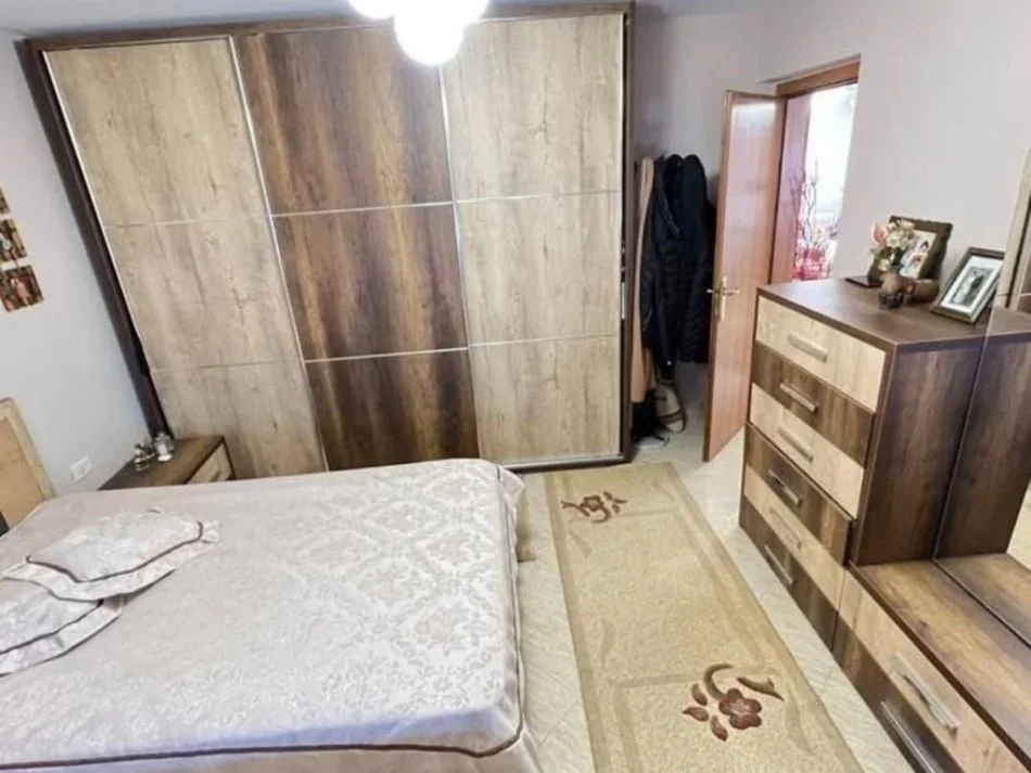 Tirane, jepet me qera apartament 2+1 Kati 2, 74 m² 500 € (Xhamfize Keko)