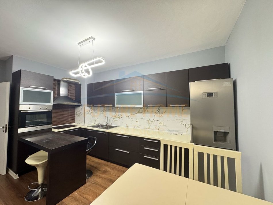 Tirane, shitet apartament 2+1 Kati 2, 99 m² 135.000 € 