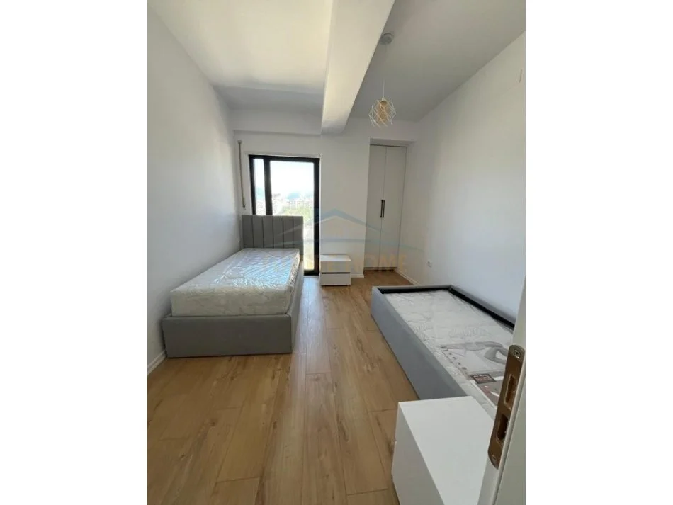 Tirane, jepet me qera apartament 2+1 Kati 2, 78 m² 700 € (Kodra e Diellit)