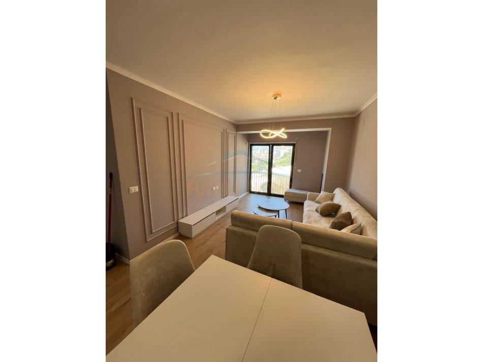 Tirane, jepet me qera apartament 2+1 Kati 2, 77 m² 700 € (Kodra Diellit 2)
