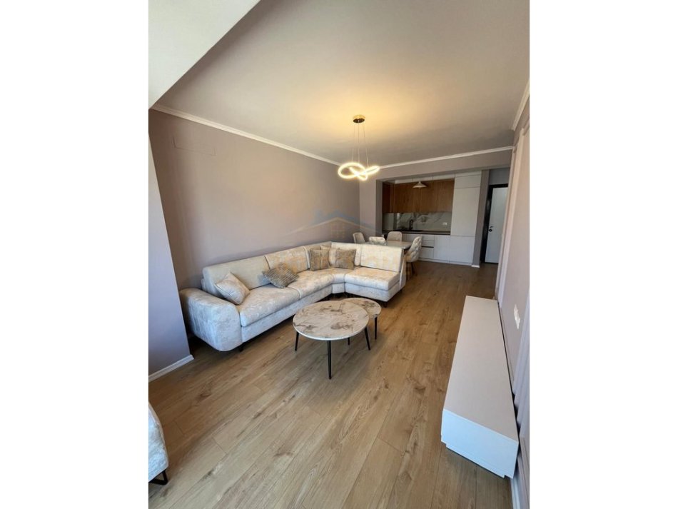 Tirane, jepet me qera apartament 2+1 Kati 2, 77 m² 700 € (Kodra Diellit 2)