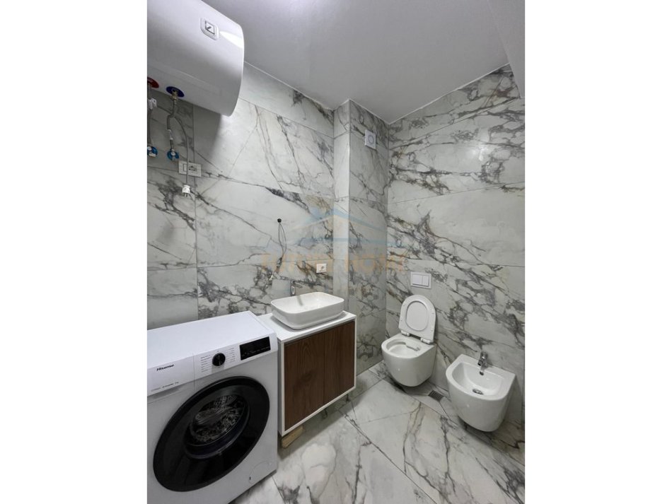 Tirane, jepet me qera apartament 2+1 Kati 2, 77 m² 700 € (Kodra Diellit 2)