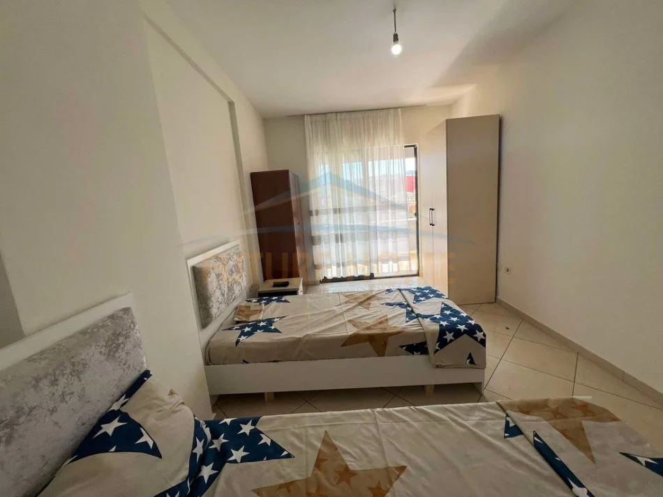 Tirane, jepet me qera apartament 2+1 Kati 3, 105 m² 450 € (Unaza e re)